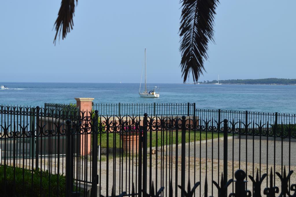 Propriete Les 2 Plages Cannes Pokoj fotografie